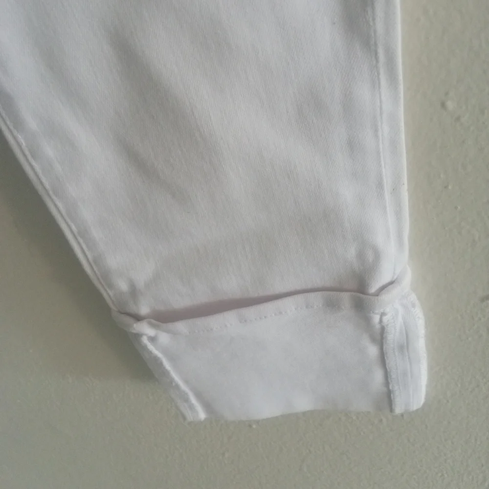 ❌❌SOLD❌❌ Kut From The Kloth Cuffed White Capri Jeans | 6 NWOT - Picture 4 of 10